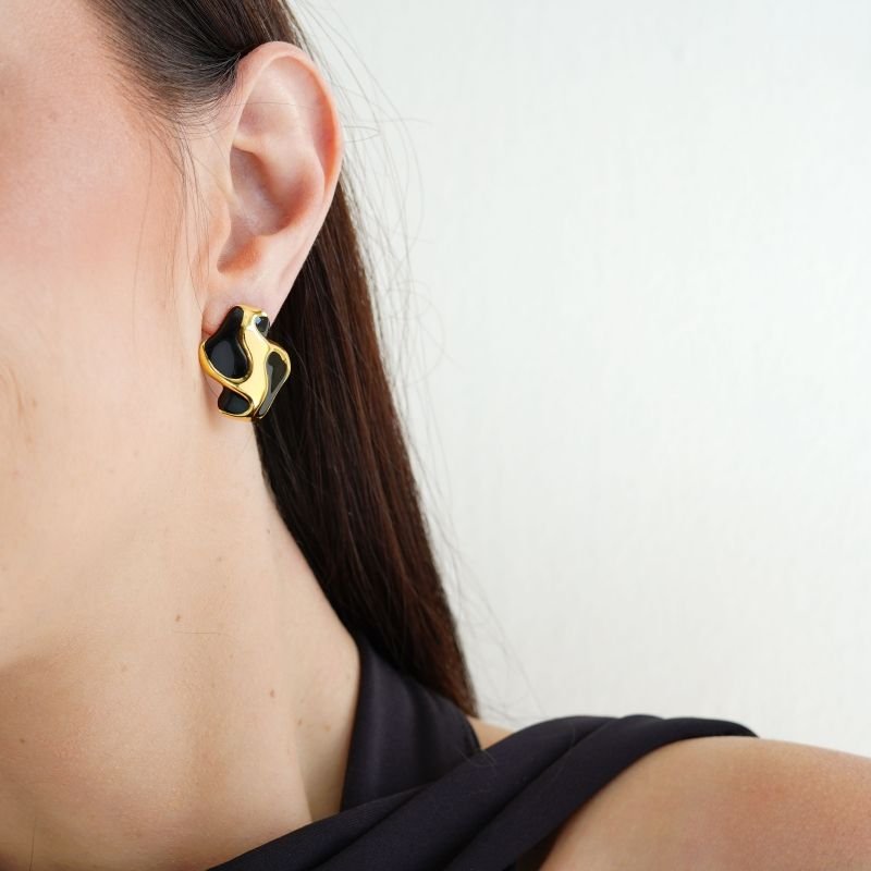 Brinco Abstract Black em Aço Inox (Linha Premium)