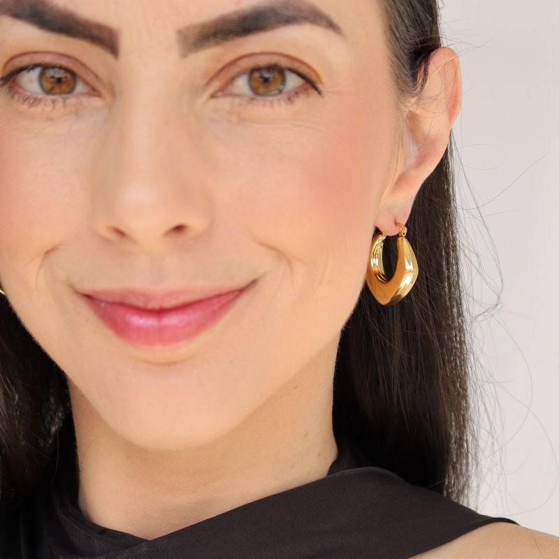 Brinco Argola Orgânica Click Moderna em Aço Inox