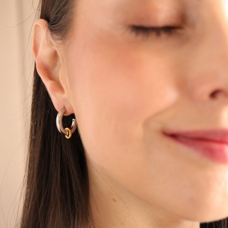 Brinco Argolinha com Pingente Bicolor em Aço Inox (Linha Premium)