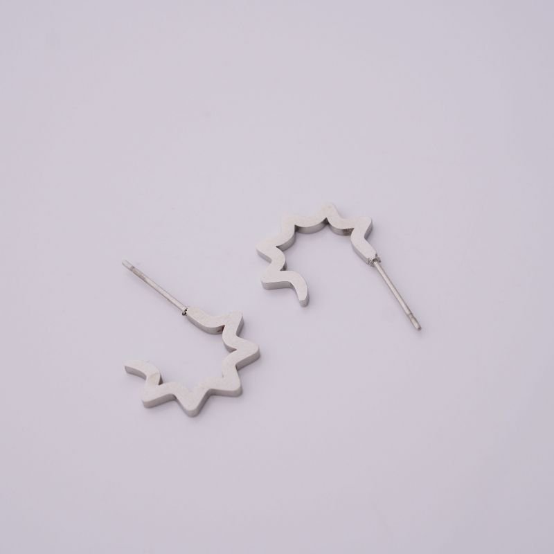 Brinco Argolinha Delicada em Aço Inox