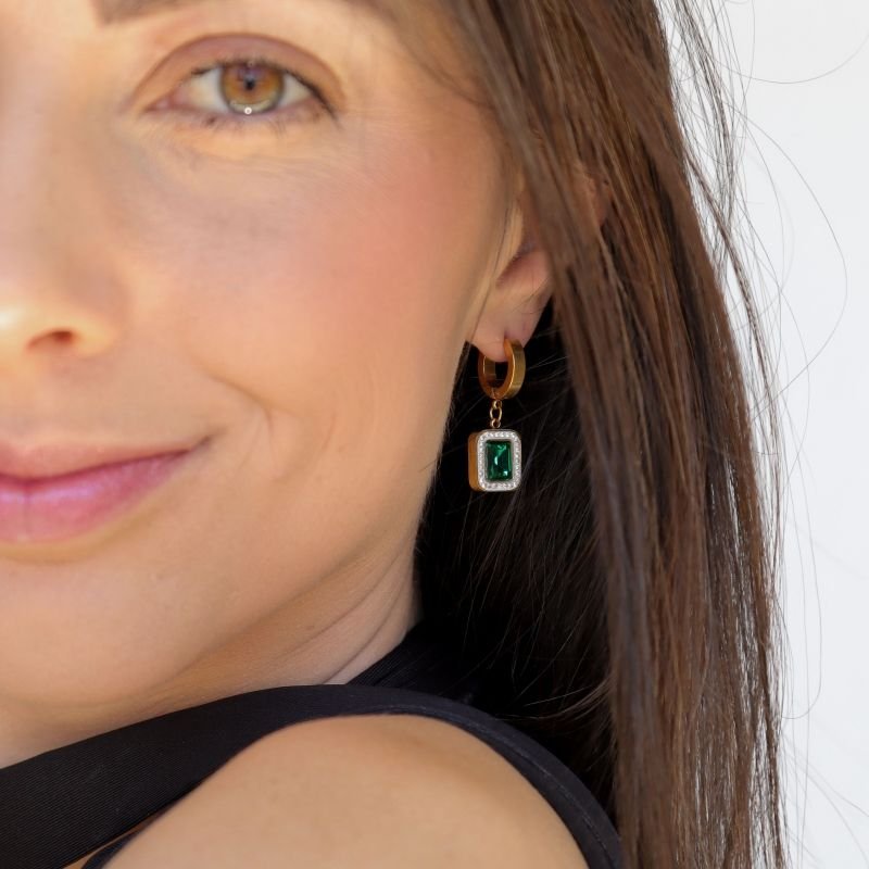 Brinco Argolinha Verde com Cravejado em Aço Inox (Linha Premium)