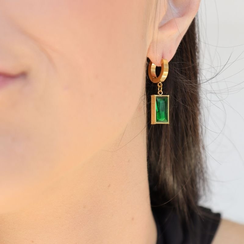 Brinco Argolinha Verde em Aço Inox
