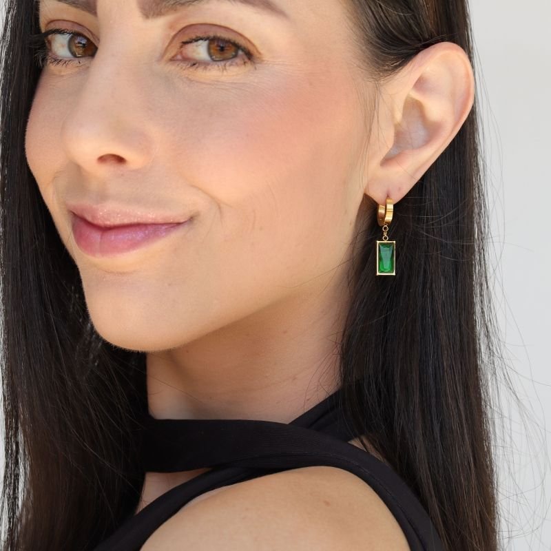 Brinco Argolinha Verde em Aço Inox