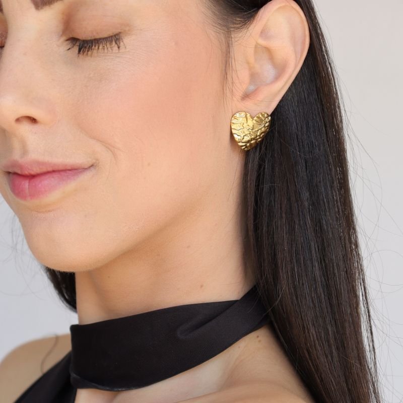 Brinco Coração Martelado em Aço Inox