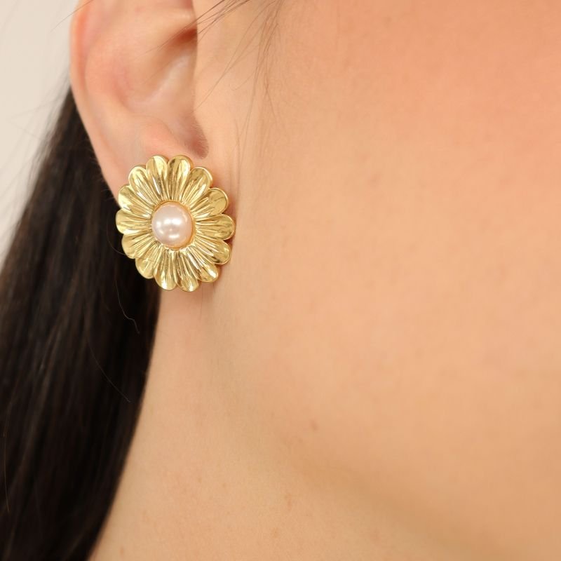 Brinco Flor com Pérola em Aço Inox (Linha Premium)