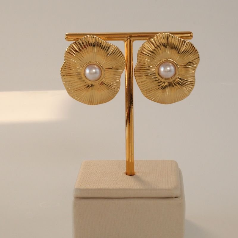 Brinco Flor com Pérola em Aço Inox (Linha Premium)