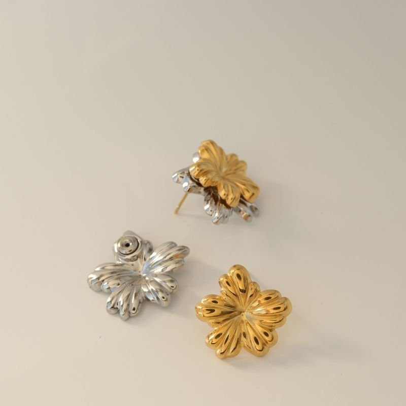 Brinco Flor em Aço Inox (Linha Premium) Usado de duas Maneiras Diferentes