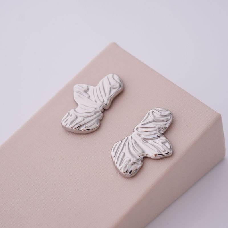 Brinco Bloom Essence em Aço Inox