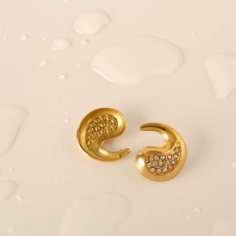 Brinco Gota Invertida Strass em Aço Inox (Linha Premium)