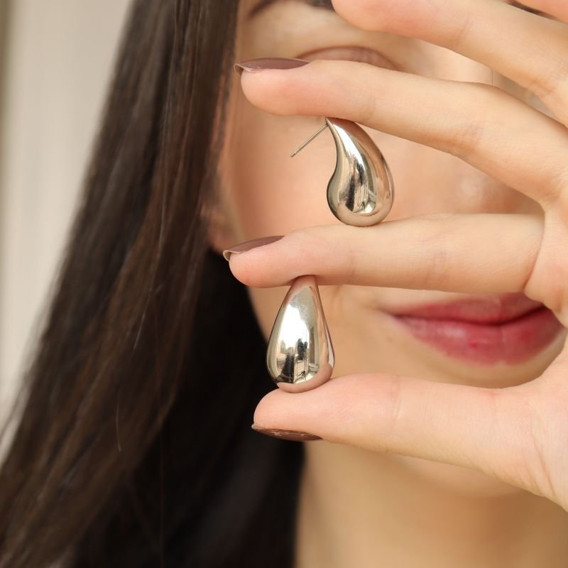 Brinco Gota Média em Aço Inox