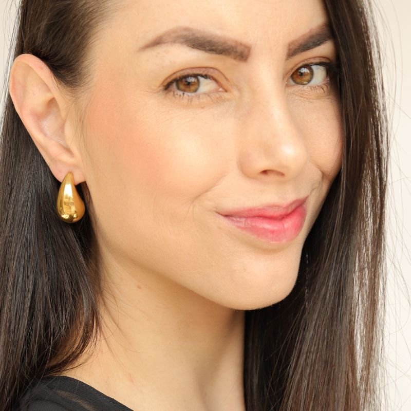 Brinco Gota Média em Aço Inox