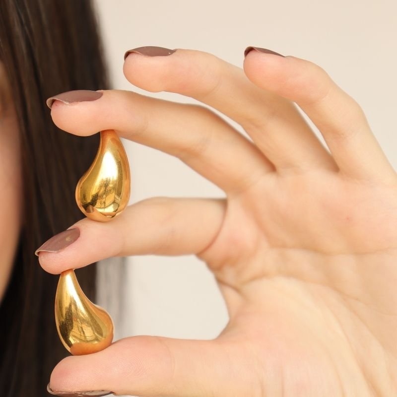 Brinco Gota Média em Aço Inox