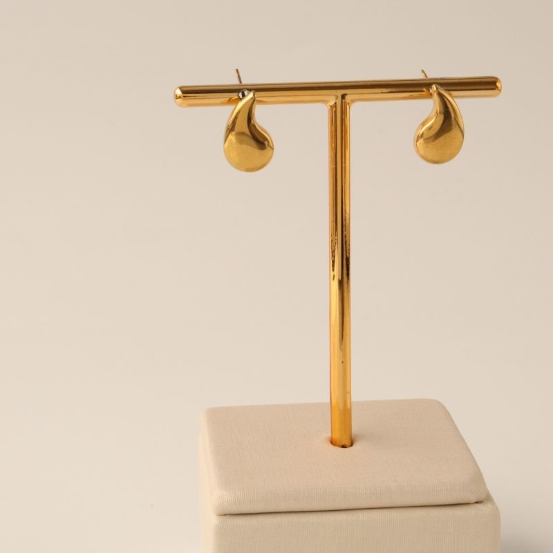 Brinco Gota Moderna Tamanho P em Aço Inox