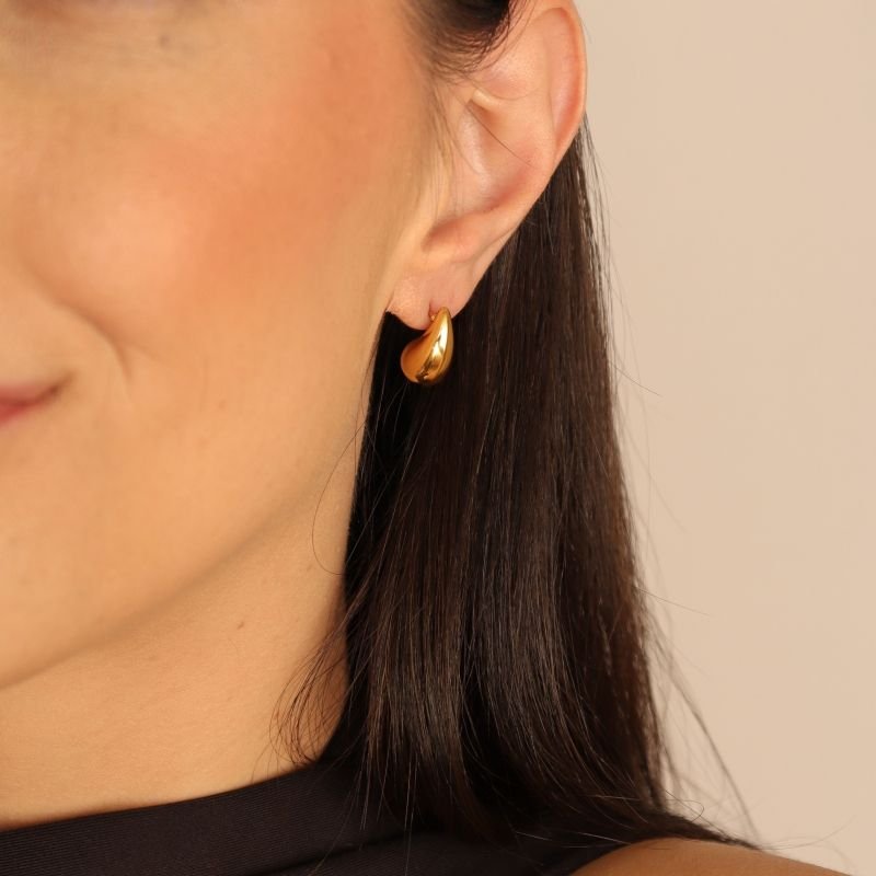 Brinco Gota Pequeno em Aço Inox