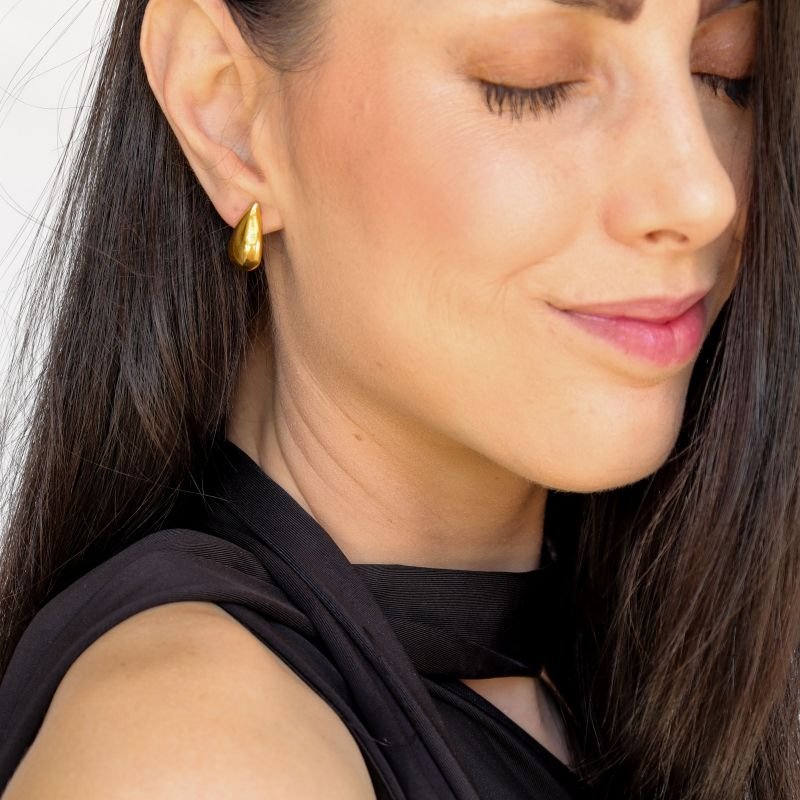 Brinco Gota Reta Moderna em Aço Inox