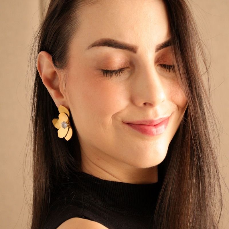 Brinco Meia Flor Moderno em Aço Inox (Linha Premium)