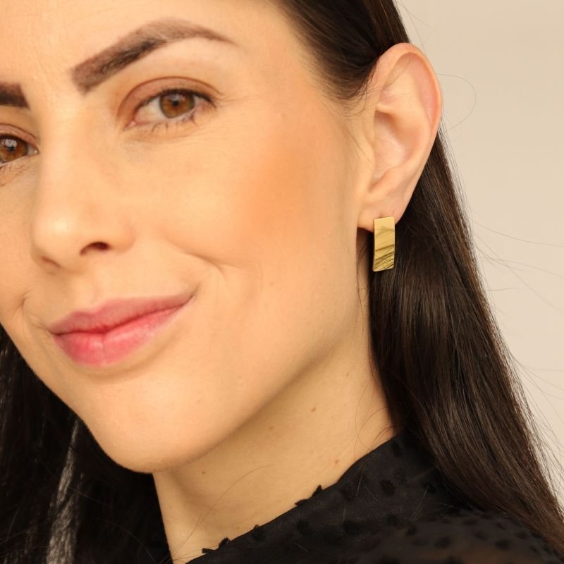 Brinco Minimalista em Aço Inox