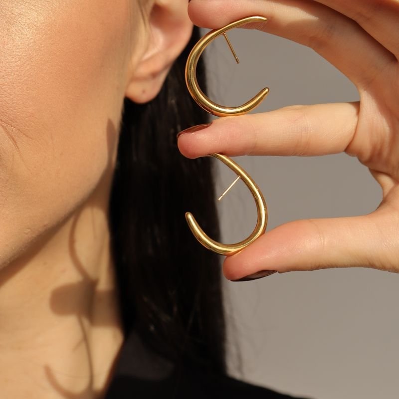 Brinco Minimalista Moderno em Aço Inox (Linha Premium)