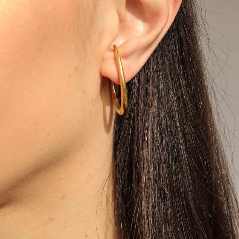 Brinco Minimalista Moderno em Aço Inox (Linha Premium)