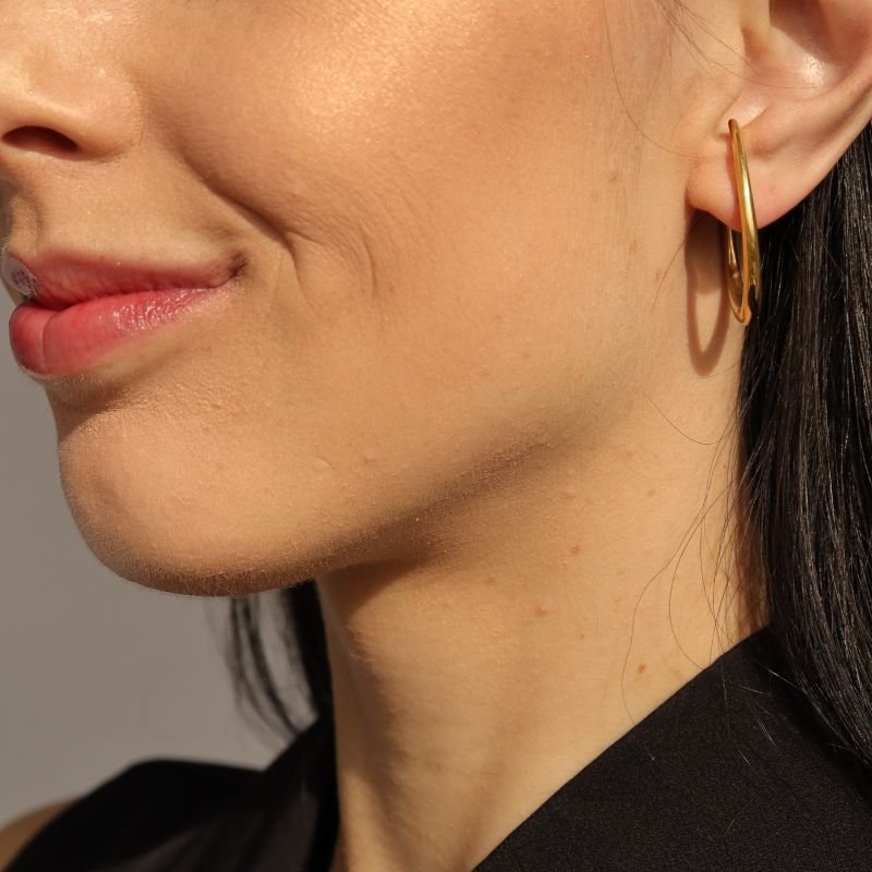 Brinco Minimalista Moderno em Aço Inox (Linha Premium)