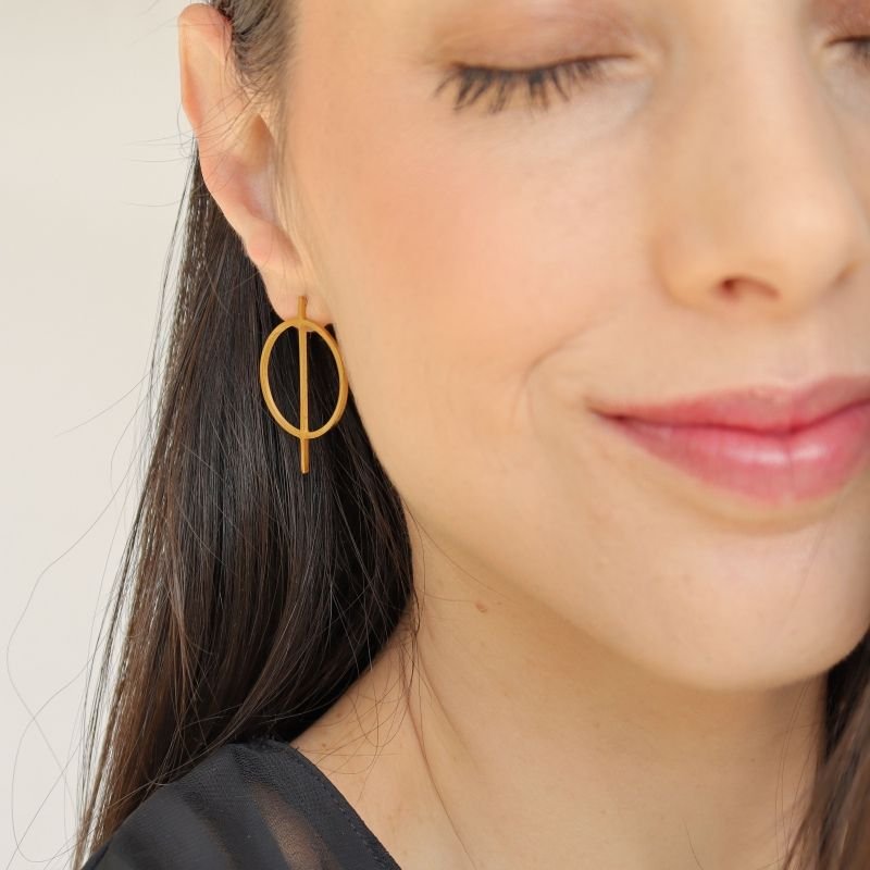 Brinco Minimalista Moderno em Aço Inox