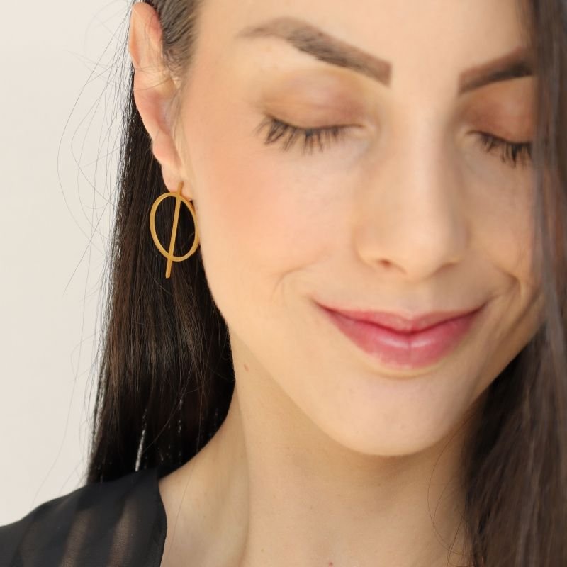 Brinco Minimalista Moderno em Aço Inox