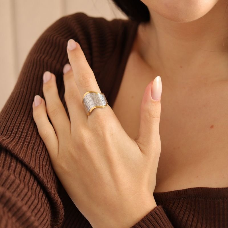 Anel ModernoTamanho 18 em Aço Inox