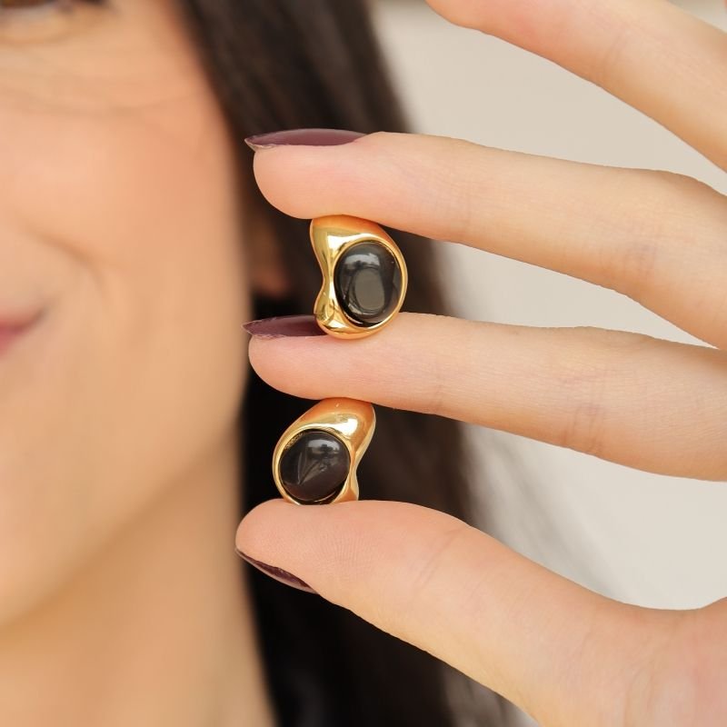 Brinco Moderno com Pedra em Aço Inox (Linha Premium)