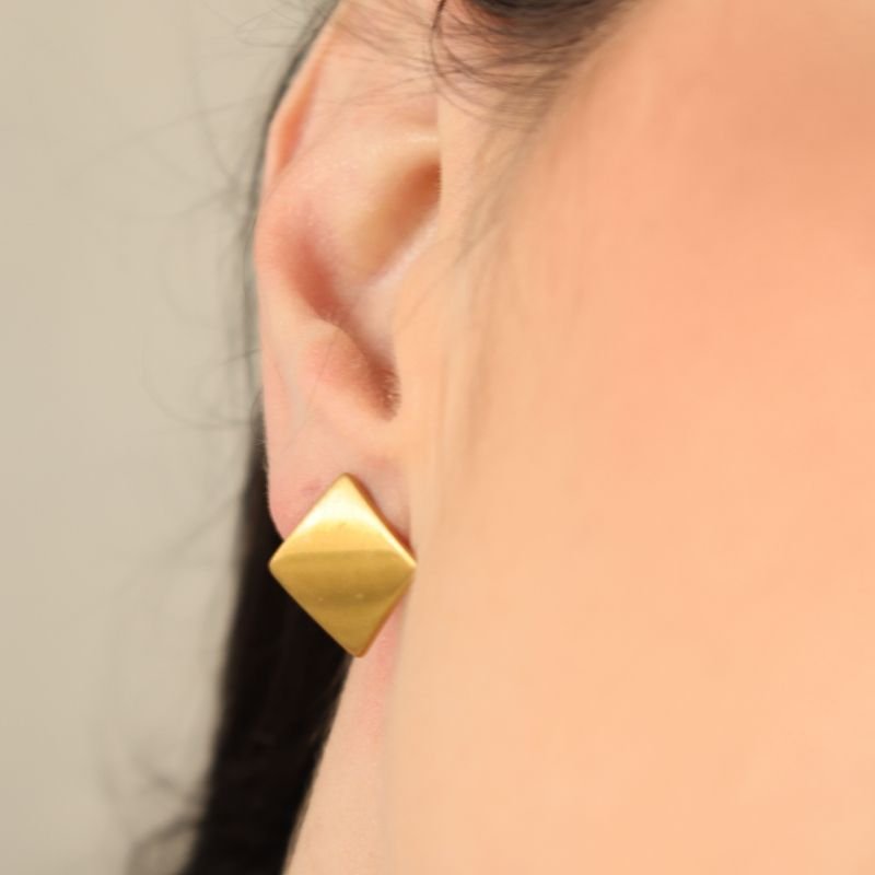 Brinco Moderno Escovado Tamanho M em Aço Inox