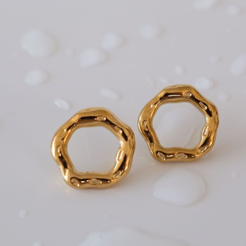 Brinco Moderno Minimalista em Aço Inox