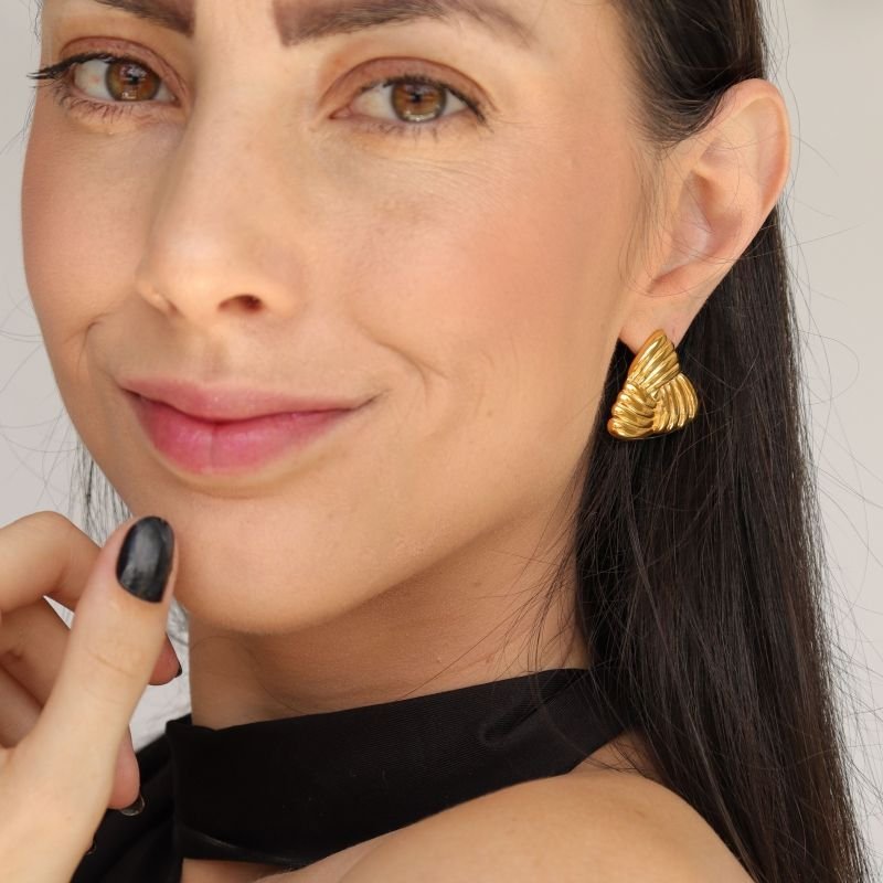 Brinco Orgânico Moderno em Aço Inox