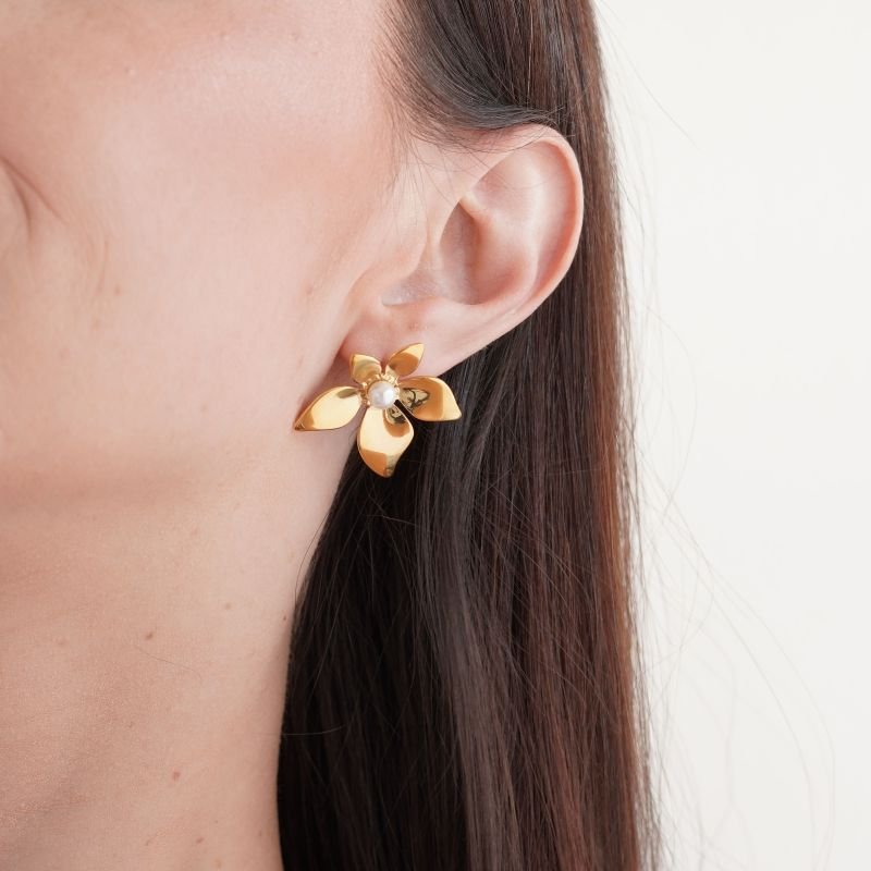 Brinco Pearl Blossom em Aço Inox