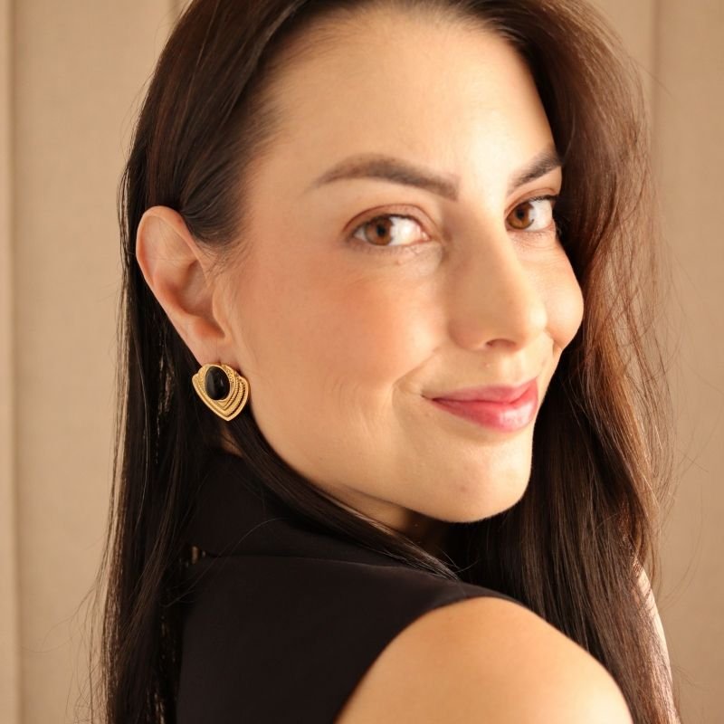 Brinco Pedra com Detalhes em Aço Inox (Linha Premium)