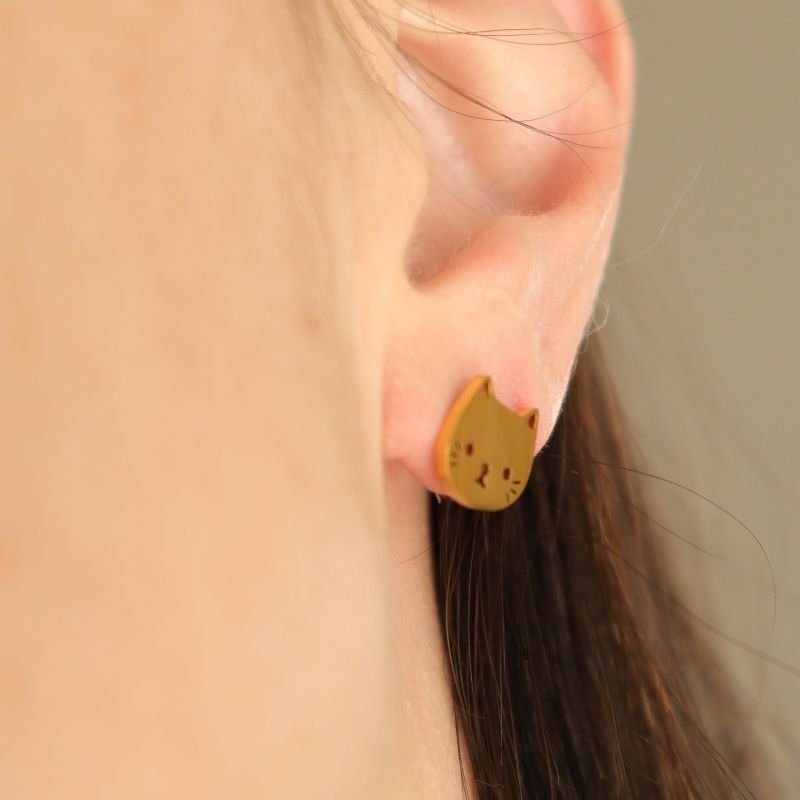 Brinco Pequeno Gatinho em Aço Inox