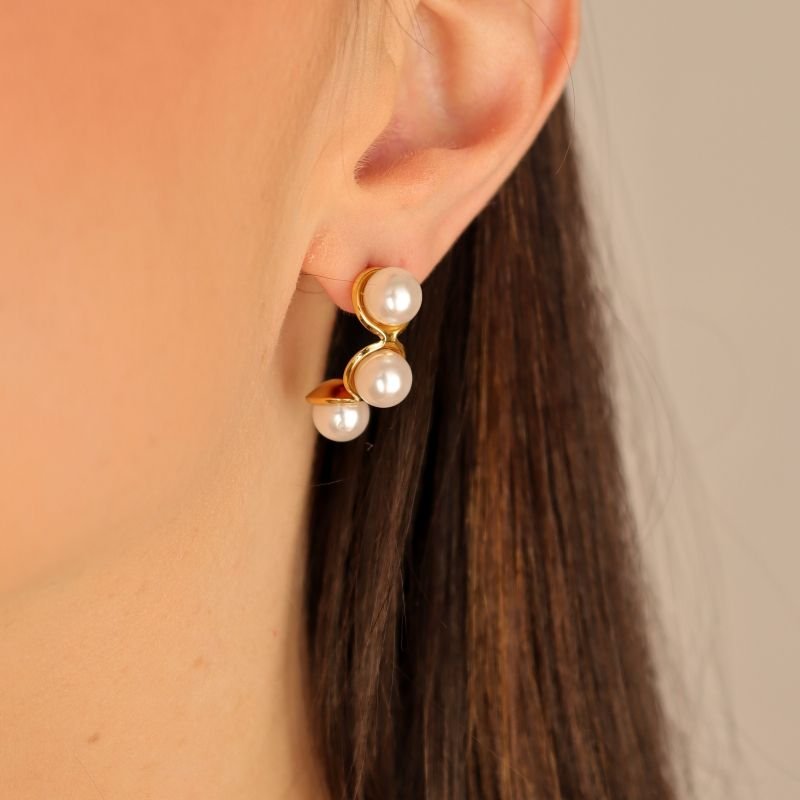 Brinco Pérola Delicada em Aço Inox