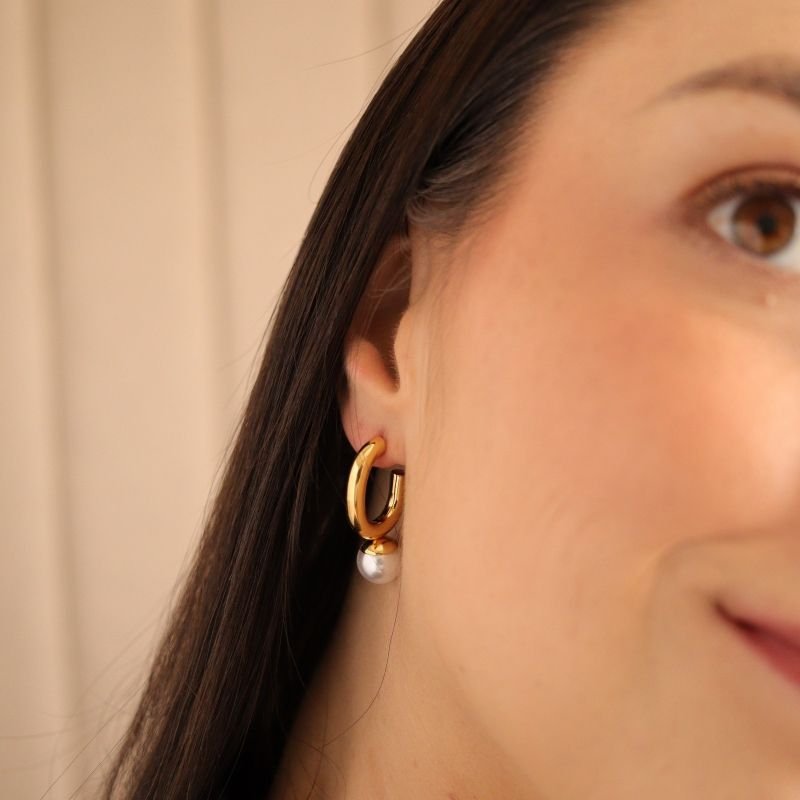 Brinco Pérola Delicado em Aço Inox