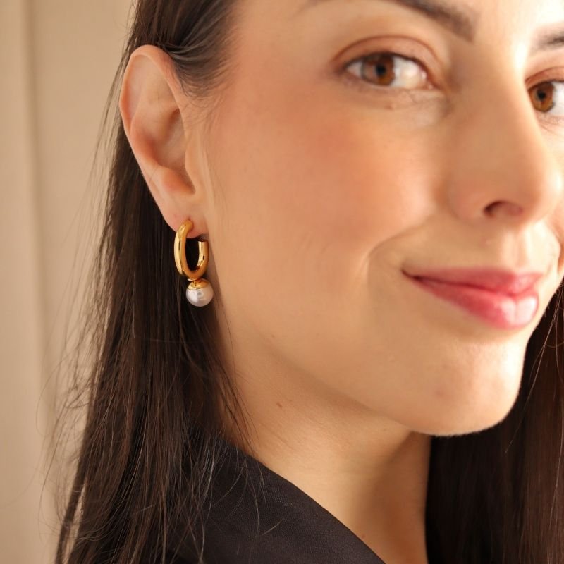 Brinco Pérola Delicado em Aço Inox