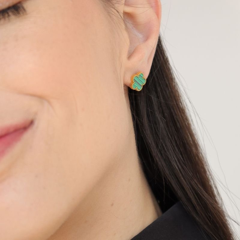 Brinco Trevo em Aço Inox