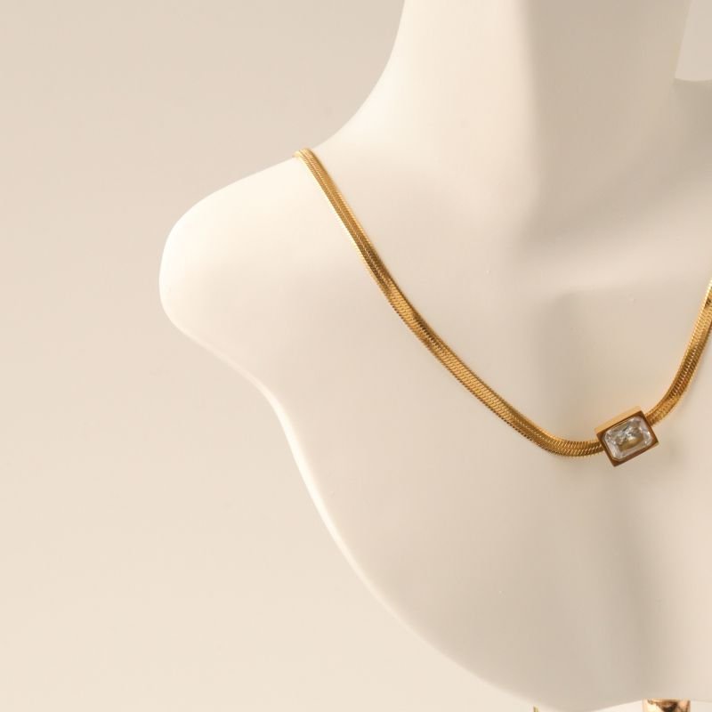 Choker com Pedrinha em Aço Inox (Linha Premium)