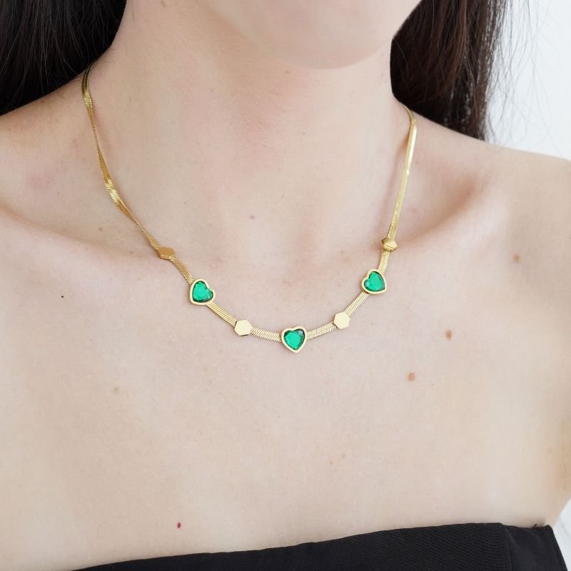 Choker Flat Green Heart em Aço Inox (Linha Premium)