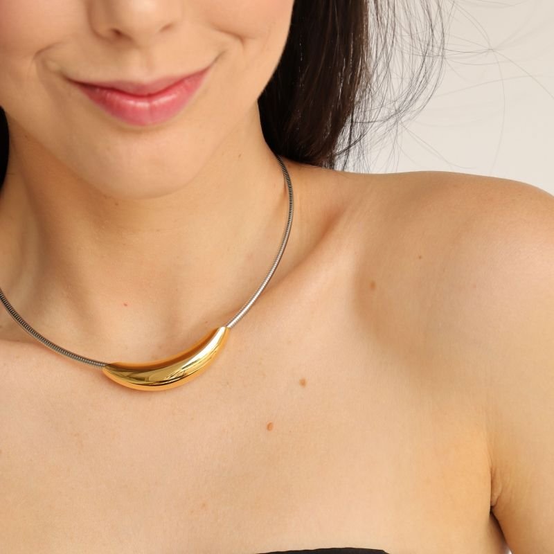 Choker Minimalista com Detalhe Fecho Imã em Aço Inox (Linha Premium)
