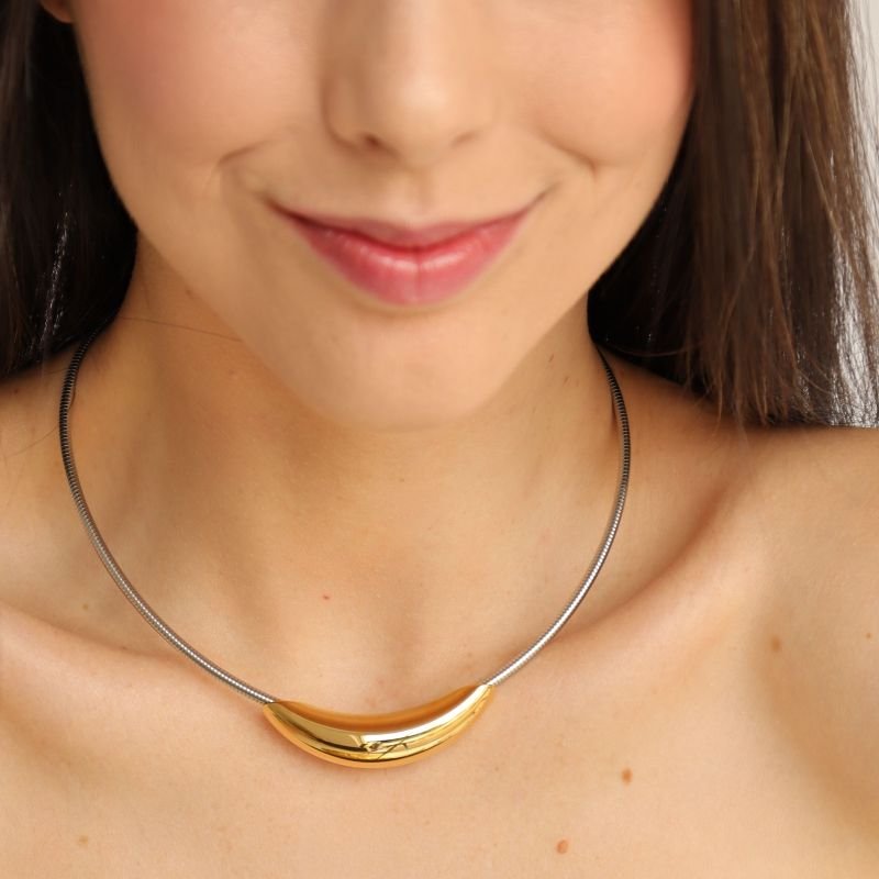 Choker Minimalista com Detalhe Fecho Imã em Aço Inox (Linha Premium)