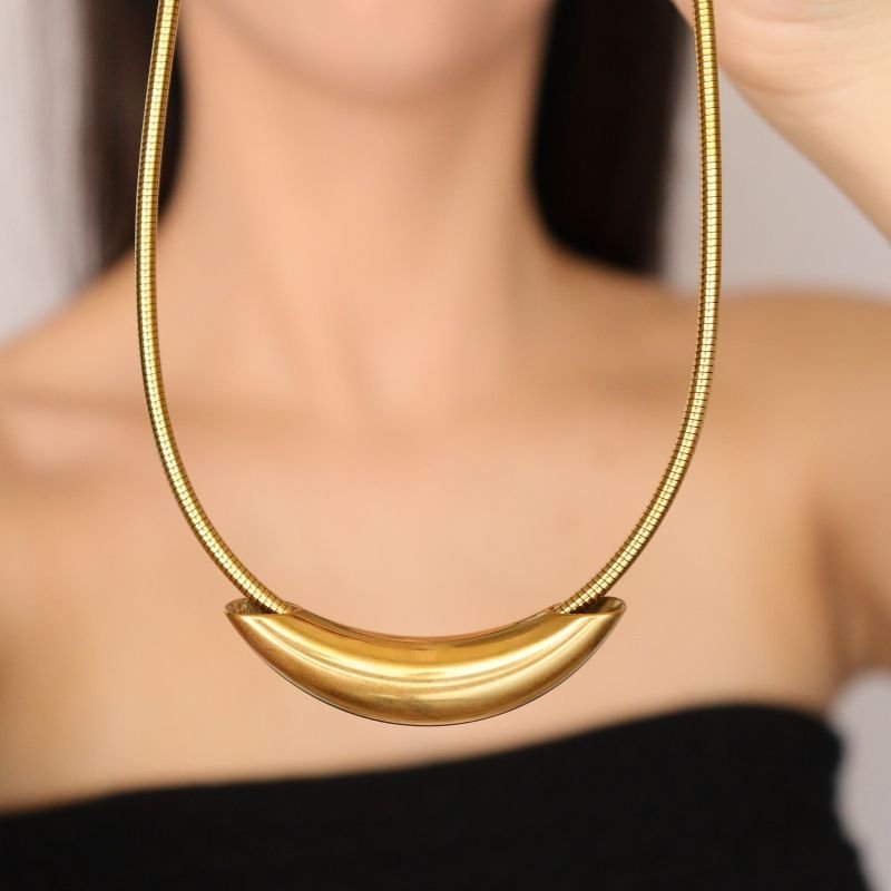 Choker Minimalista com Detalhe Fecho Imã em Aço Inox (Linha Premium)