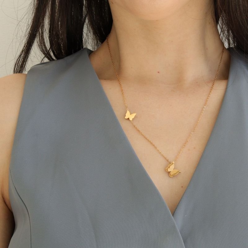 Colar Borboleta Delicado em Aço Inox