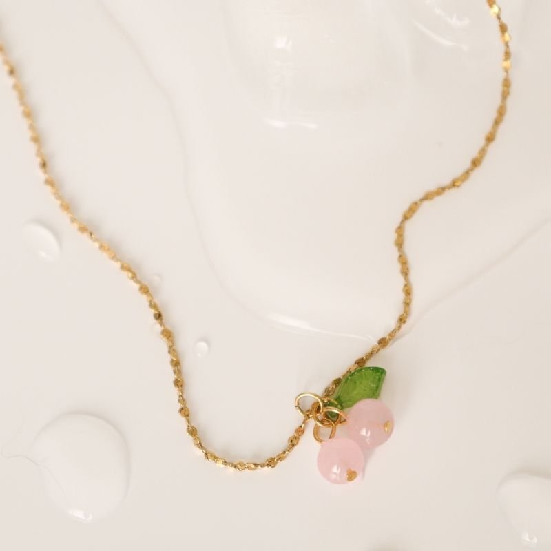 Colar Cereja Delicado em Aço Inox