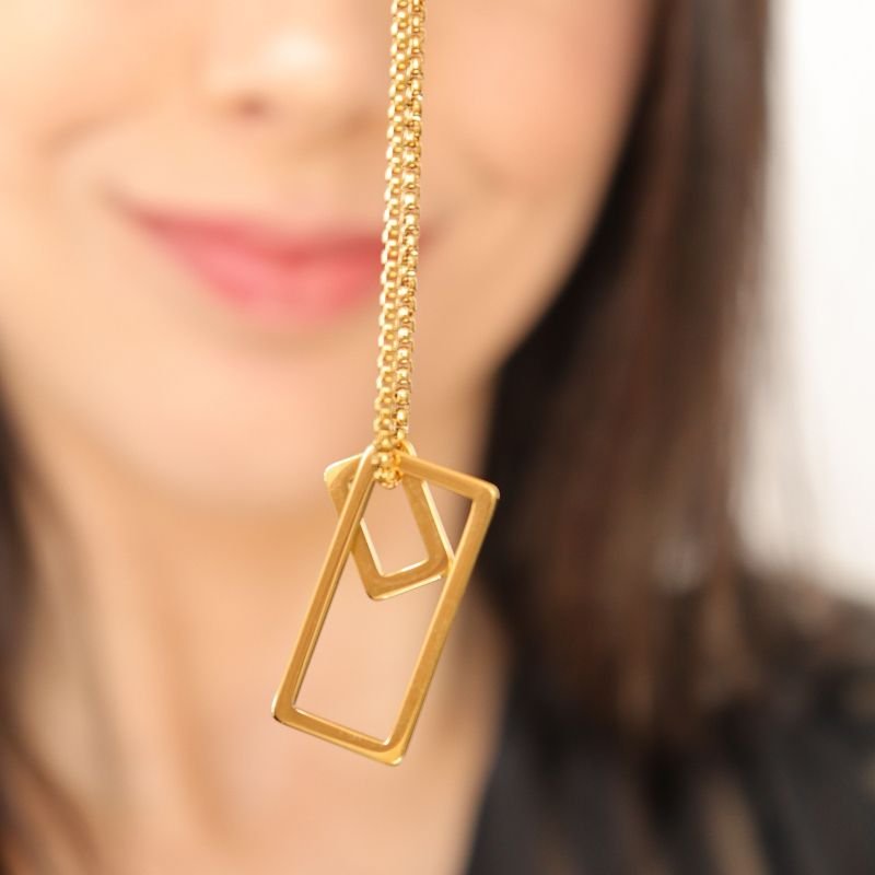 Colar com Pingente Duplo em Aço Inox