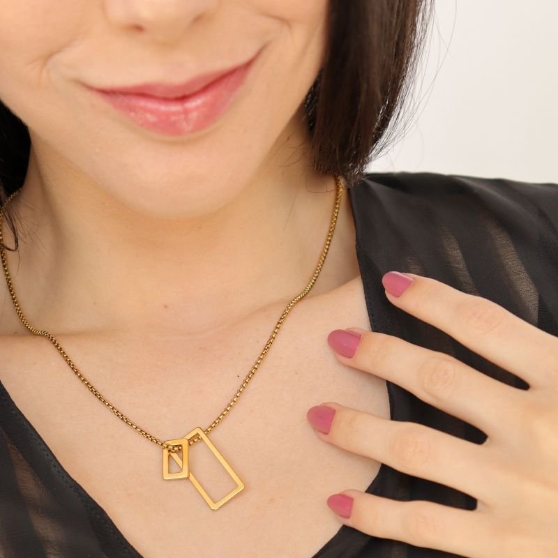 Colar com Pingente Duplo em Aço Inox