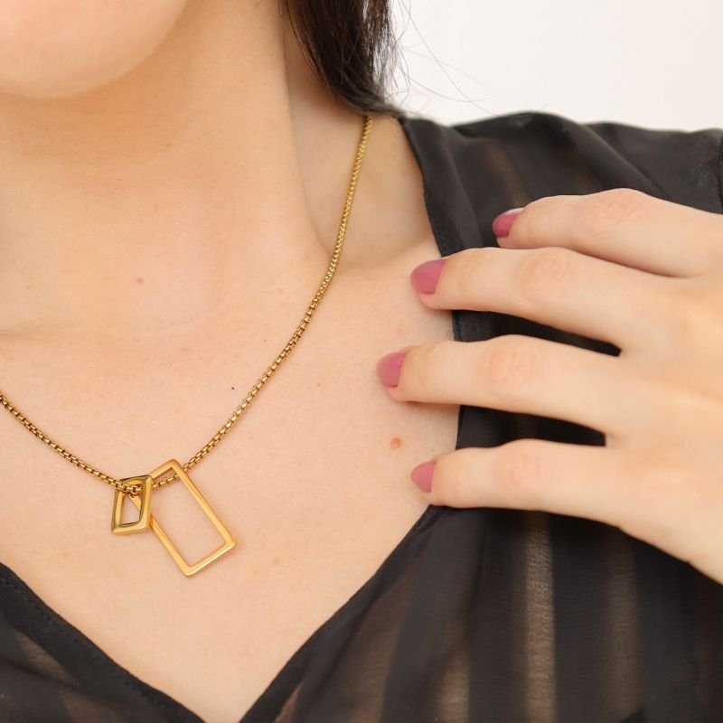 Colar com Pingente Duplo em Aço Inox