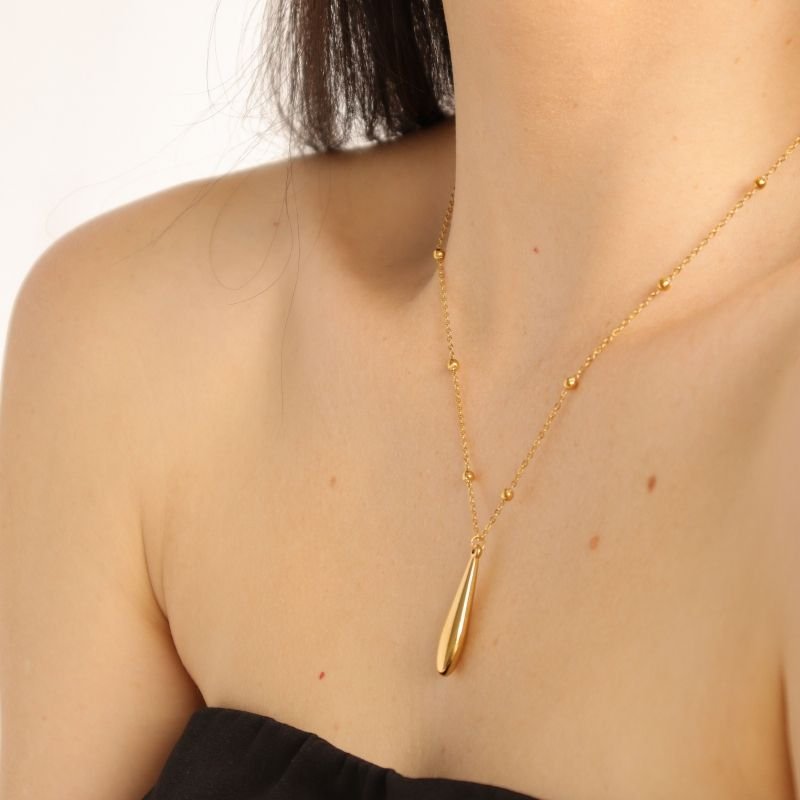 Colar com Pingente em Gota Aço Inox