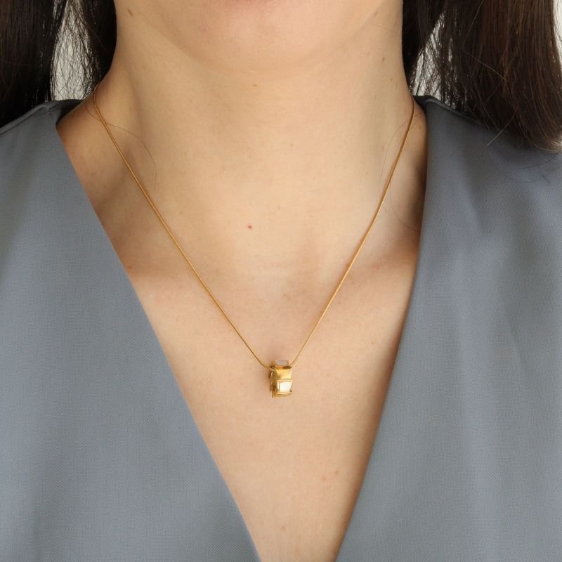 Colar com Pingente Minimalista em Aço Inox Branco